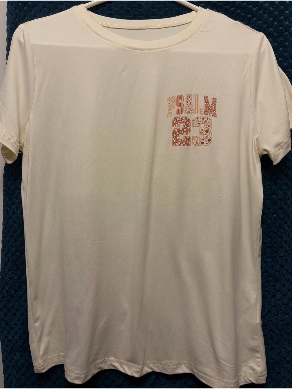 Women’s Cream Graphic Tee with 'PSALM 23'. Never worn.